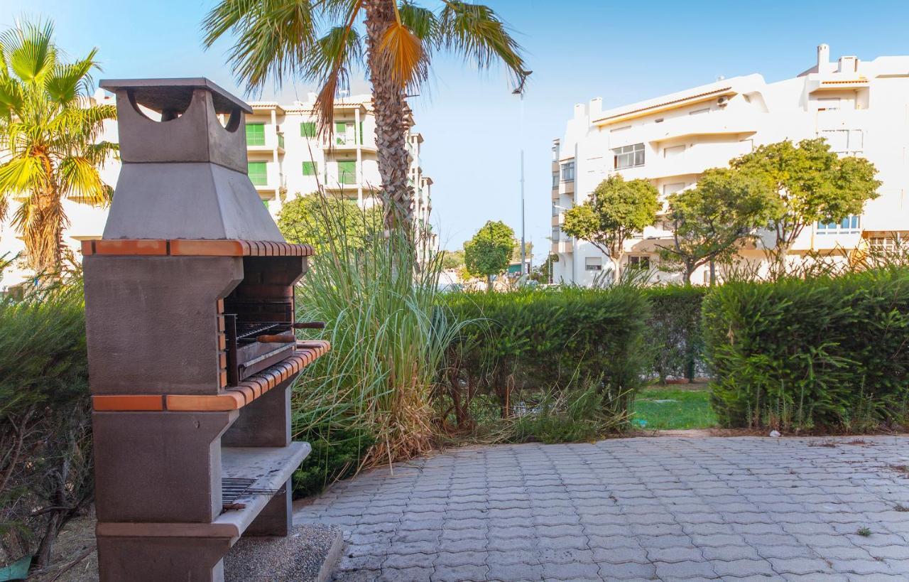 B02 - Fantastic Apartment With Pool Portimao Luaran gambar